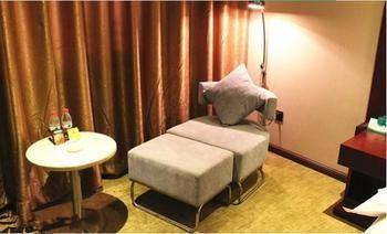 Jinyue Business Hotel Yichuan (Henan) Exterior foto